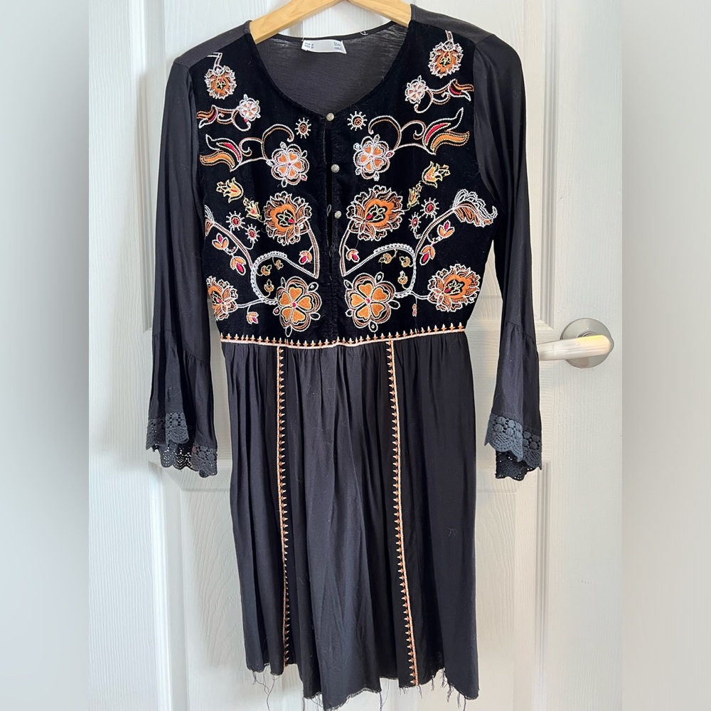 Tera embroidered black dress